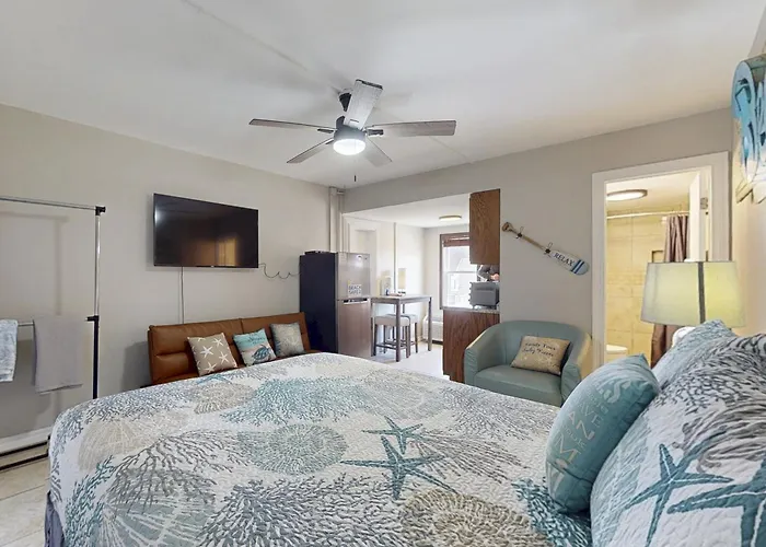 Beachview 205 *